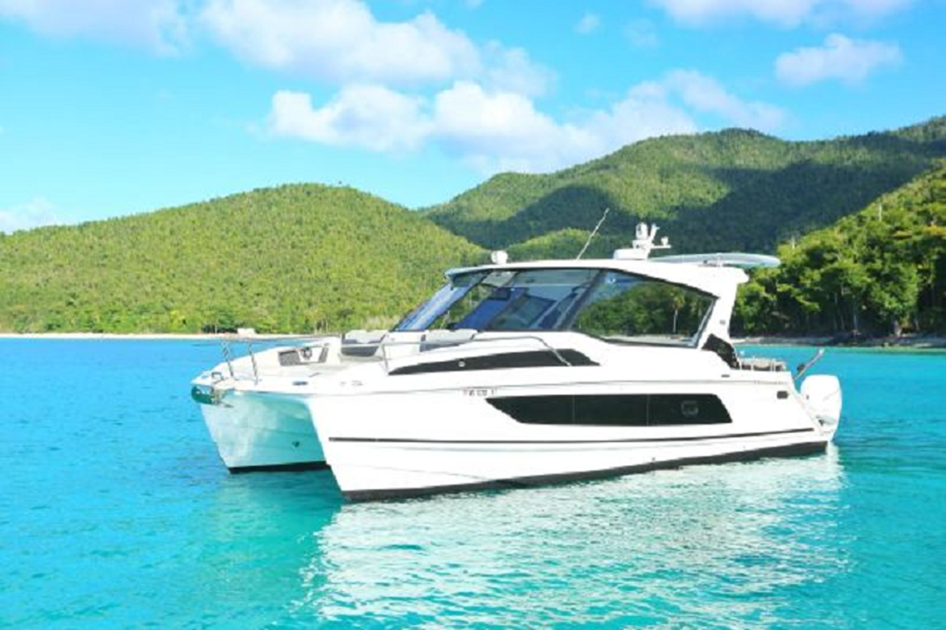 2020 AQUILA Power Catamaran HydroFoil "2020 AQUILA POWER CATAMARAN HYDROFOIL" - photo 1