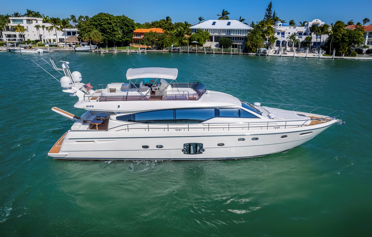 2011 FERRETTI YACHTS "HOPE" - photo 3
