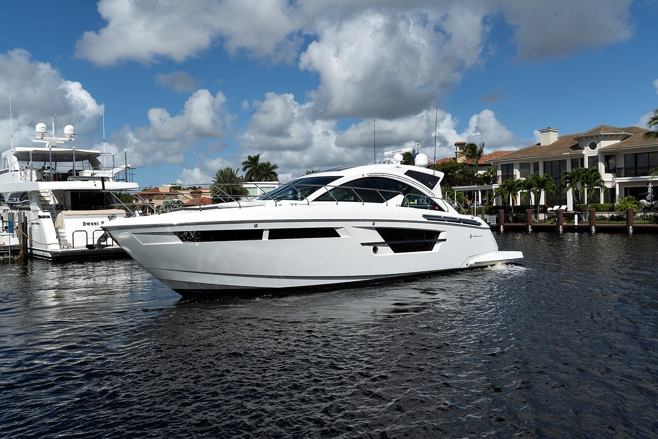 2019 CRUISERS YACHTS 54 Cantius "CATCH ME" - photo 1