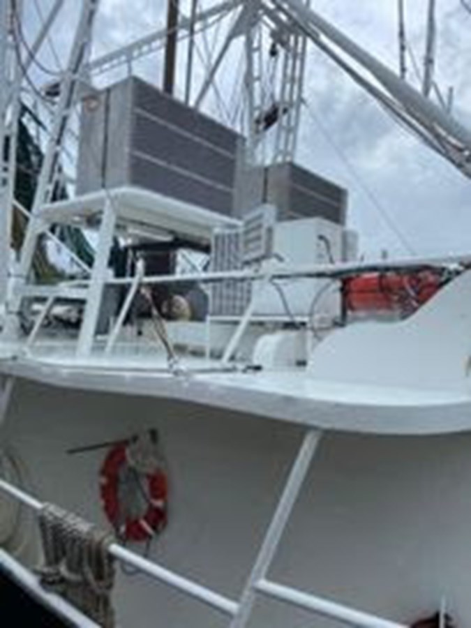 1984 CUSTOM 72 Commercial Trawler Freezer Shrimper "1984 COMMERCIAL 72 TRAWLER FREEZER SHRIMPER" - photo 2