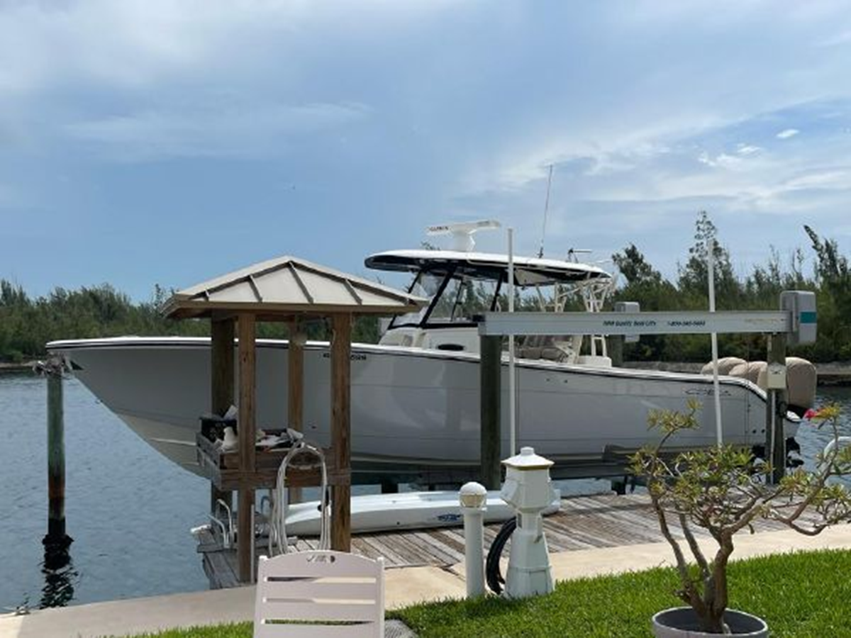 2016 COBIA 344 Center Console "2016 COBIA 344 CENTER CONSOLE" - photo 3