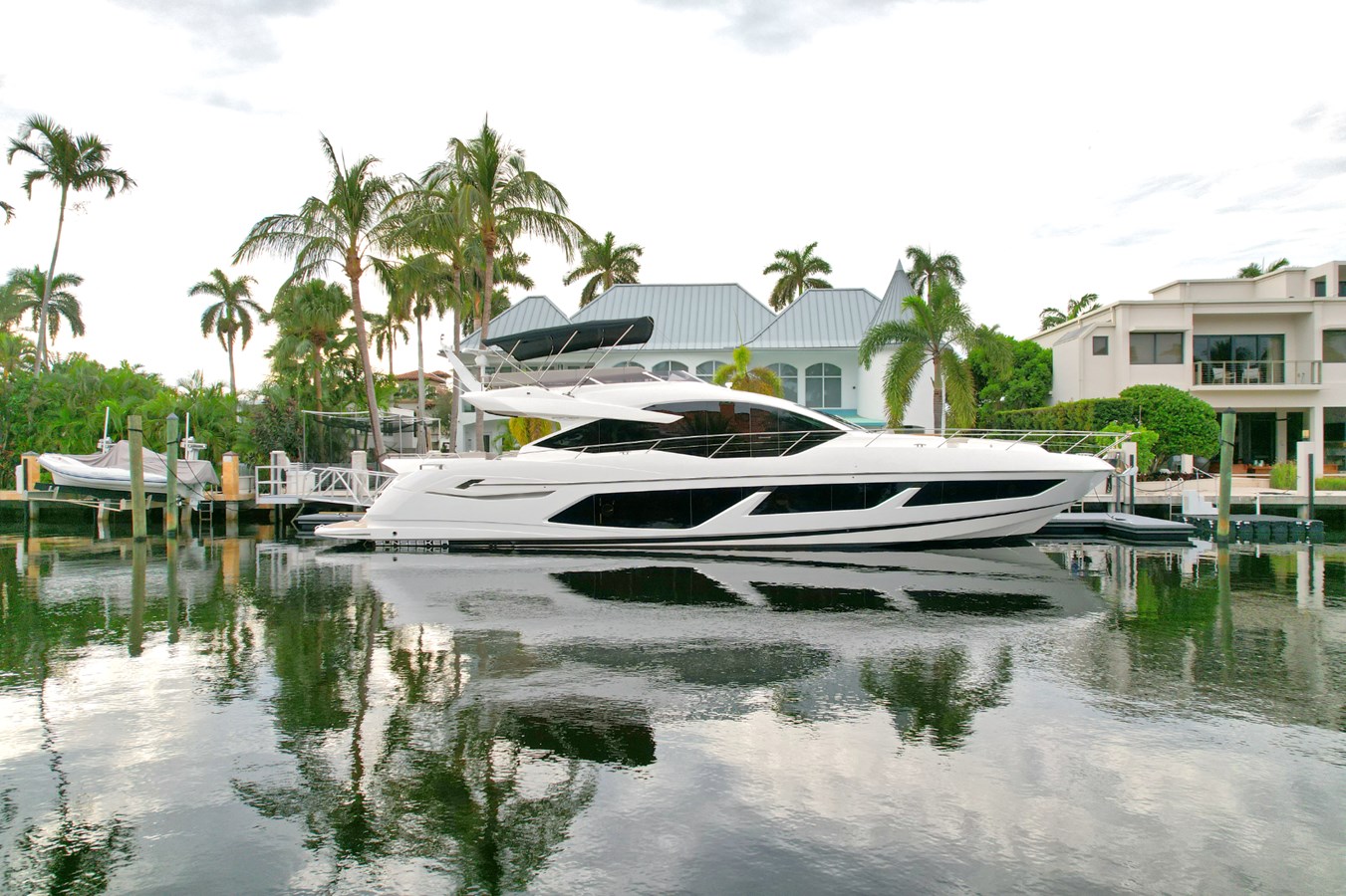 2022 SUNSEEKER 74 Sport Yacht "2022 SUNSEEKER 74 SPORT YACHT" - photo 2