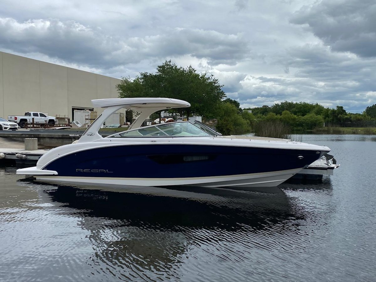 2020 REGAL 3300 "2020 REGAL 3300" - photo 1