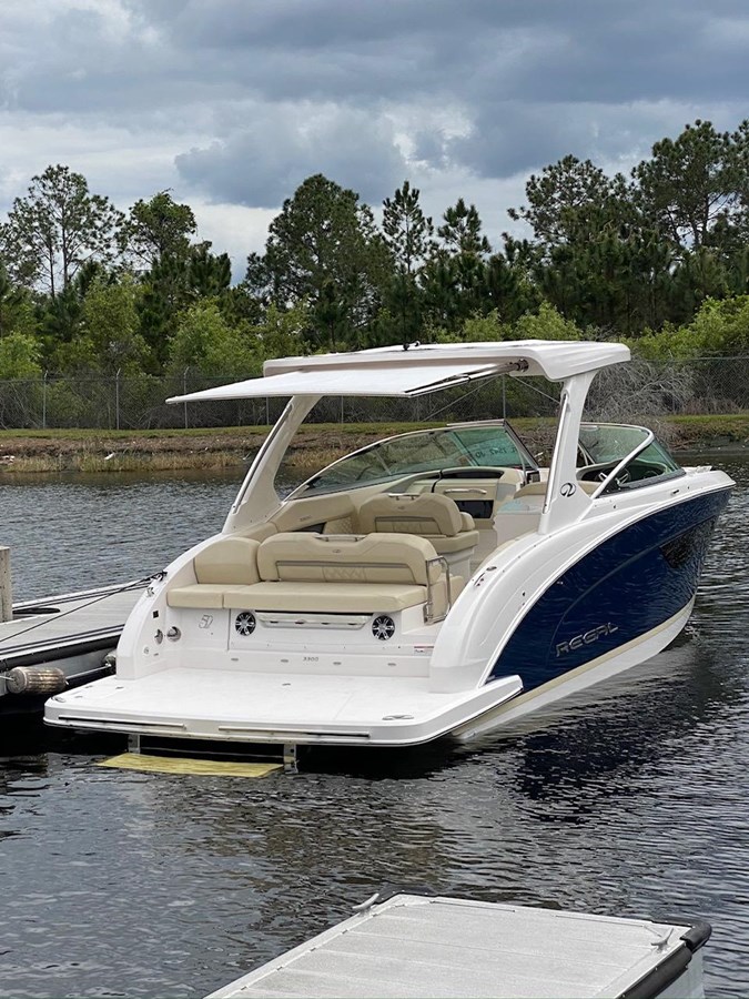 2020 REGAL 3300 "2020 REGAL 3300" - photo 3