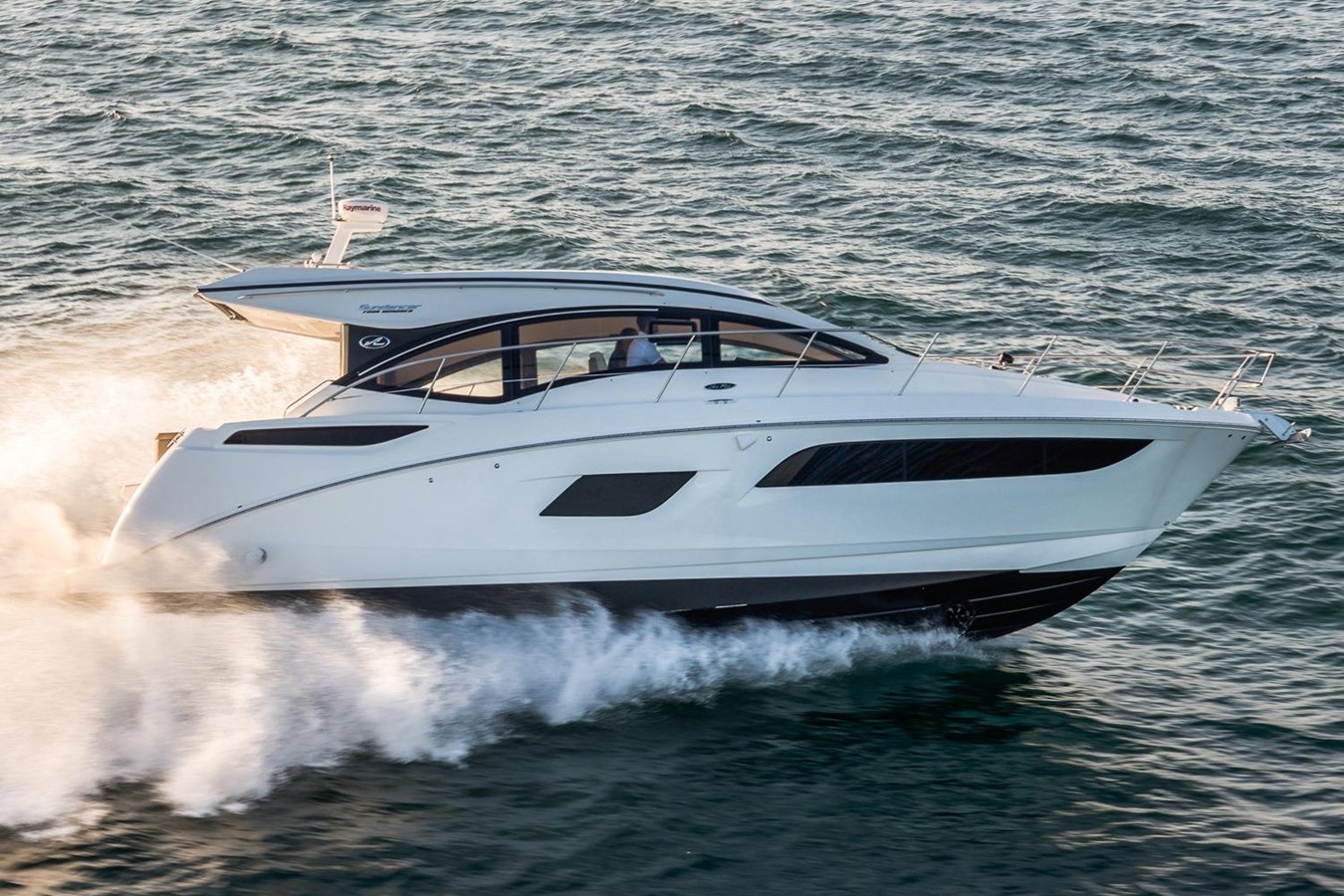 2016 SEA RAY 400 Sundancer "2016 40' SEA RAY 400 SUNDANCER" - photo 1