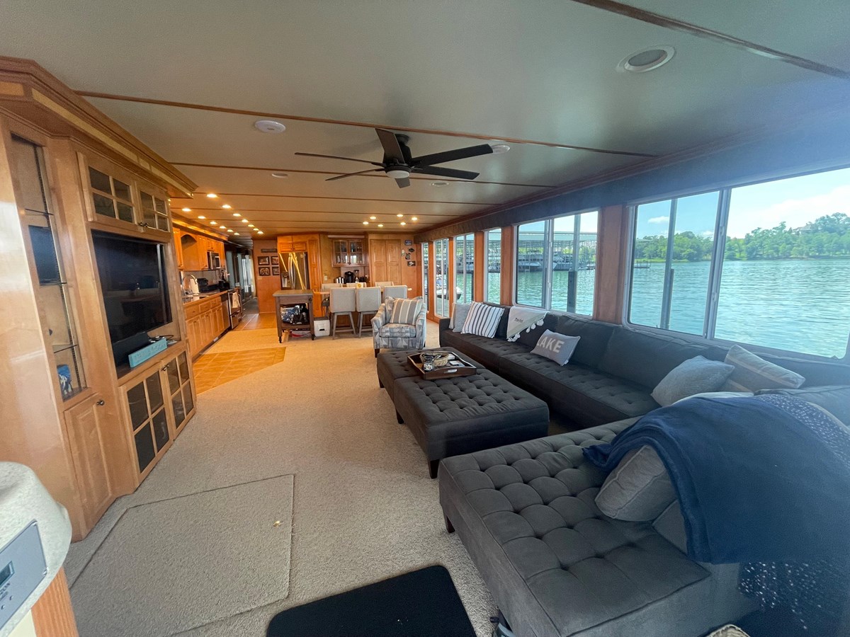 2005 HORIZON YACHTS 18 x 88 "2005 HORIZON 18X88 HOUSEBOAT" - photo 2