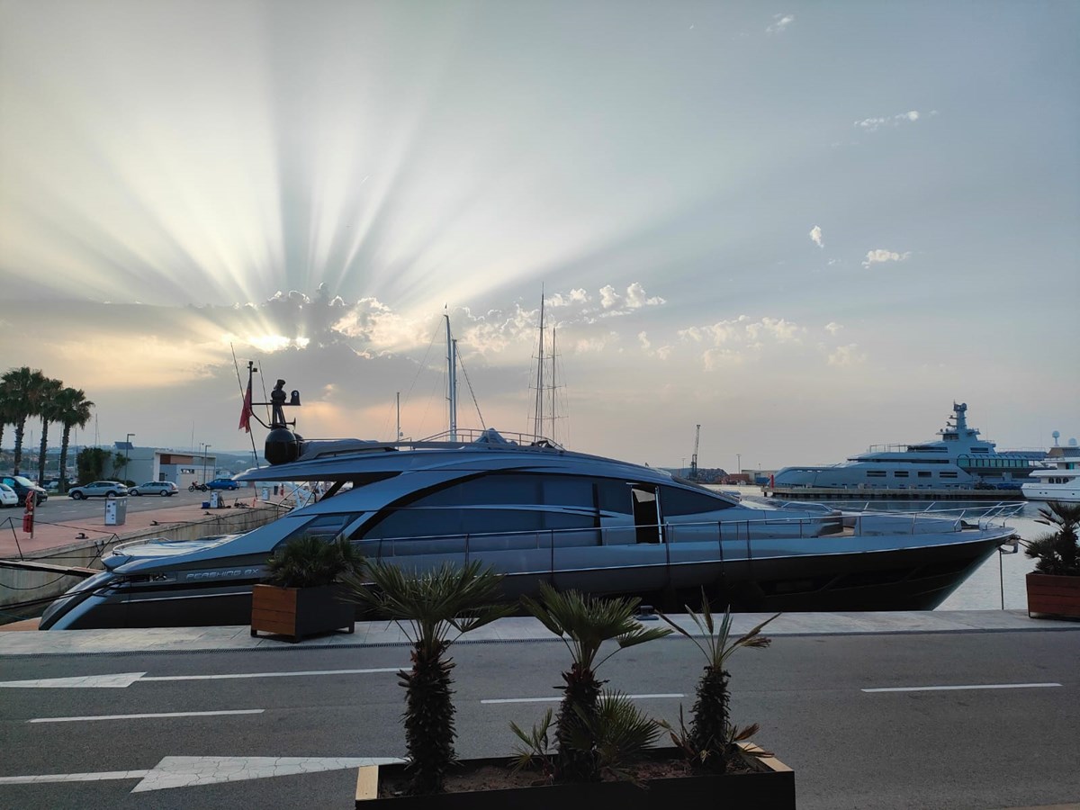 2022 PERSHING Pershing 8 X "SILVER BULLET" - photo 2