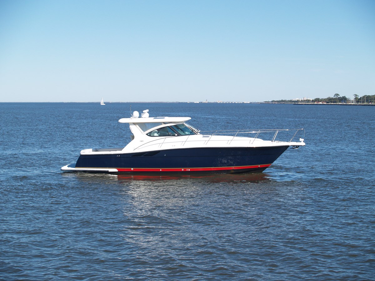 2004 TIARA YACHTS 3800 OPEN "QUEEN ANGELA" - photo 1