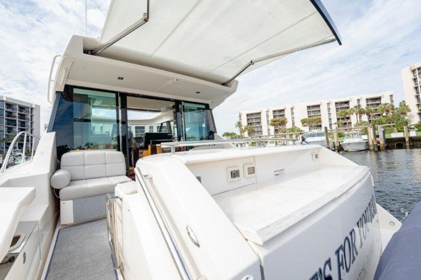 2016 TIARA YACHTS 44 Coupe "IT'S FOR YOU TOO" - photo 3