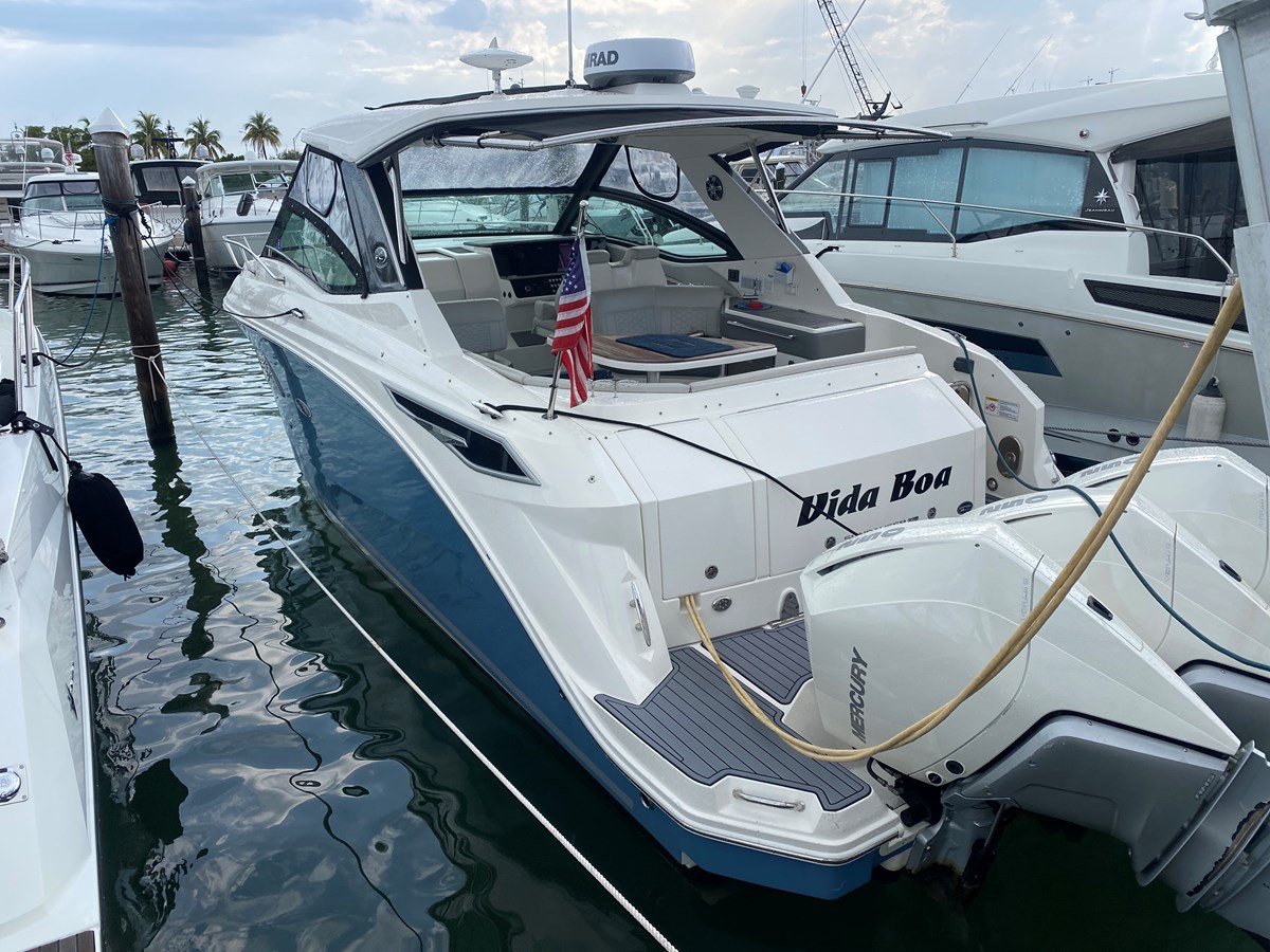 2020 SEA RAY 320 Sundancer OB "BOA VIDA" - photo 2