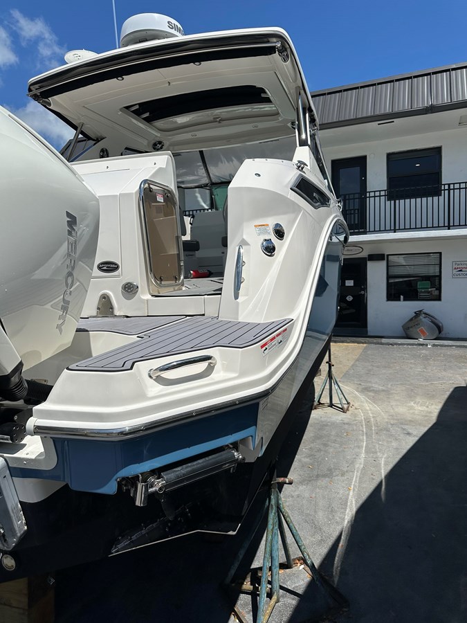 2020 SEA RAY 320 Sundancer OB "BOA VIDA" - photo 3