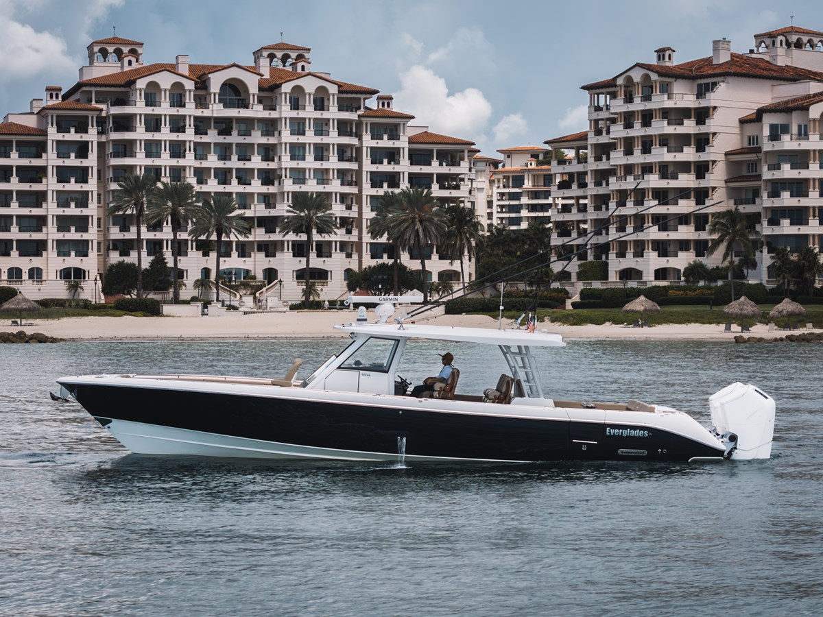 2022 EVERGLADES 455 CC "SHINE V" - photo 2