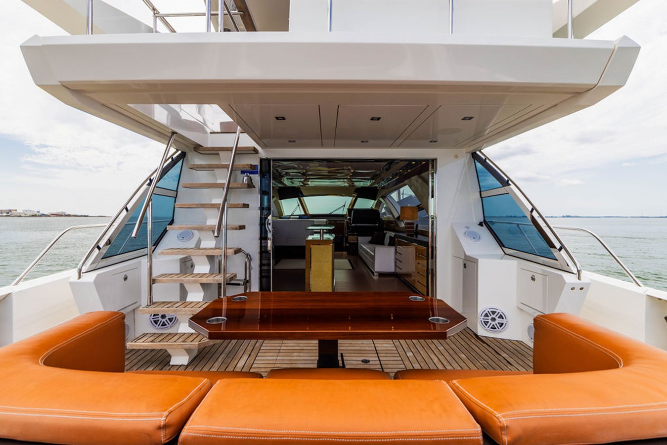 2012 CHEOY LEE Alpha 76 "KNOT GUILTY" - photo 3