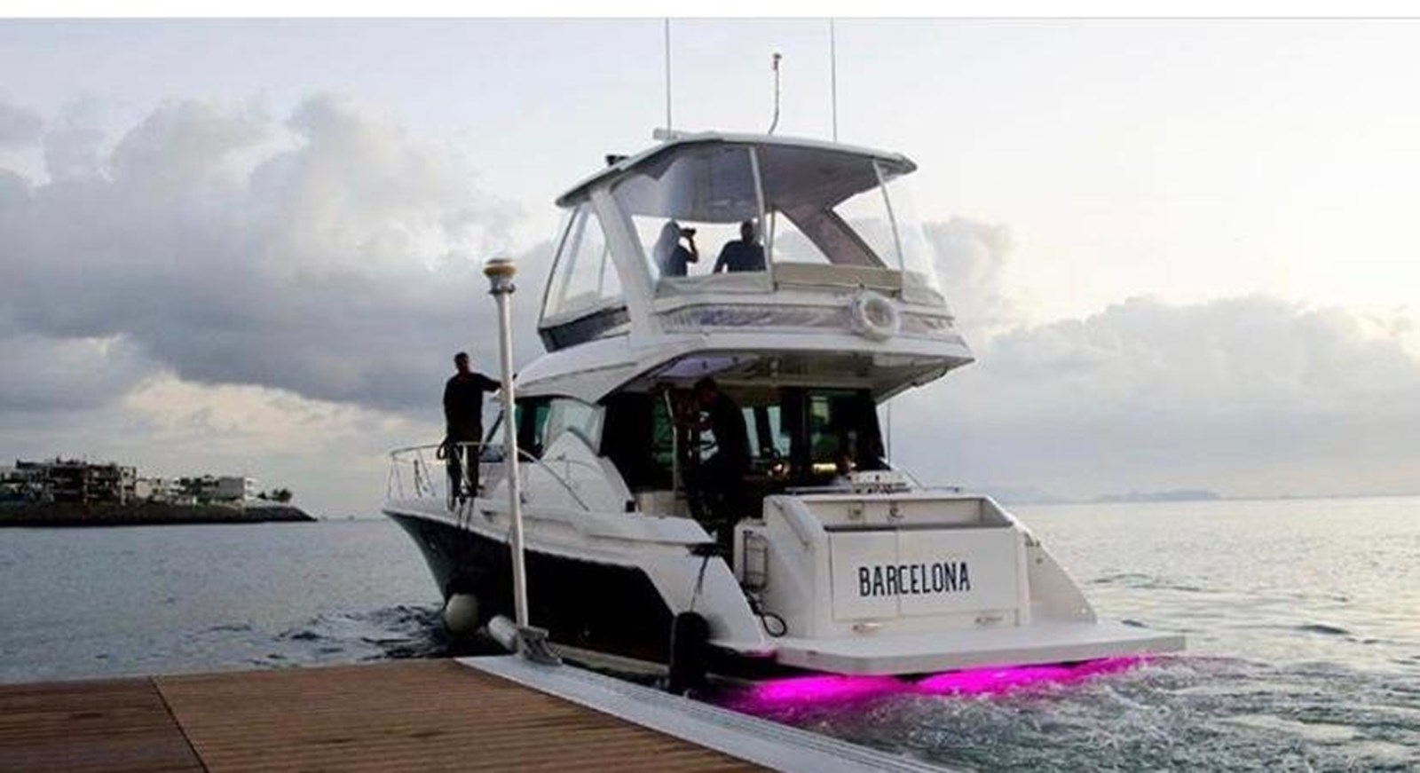 2019 TIARA YACHTS F44 "BARCELONA" - photo 3