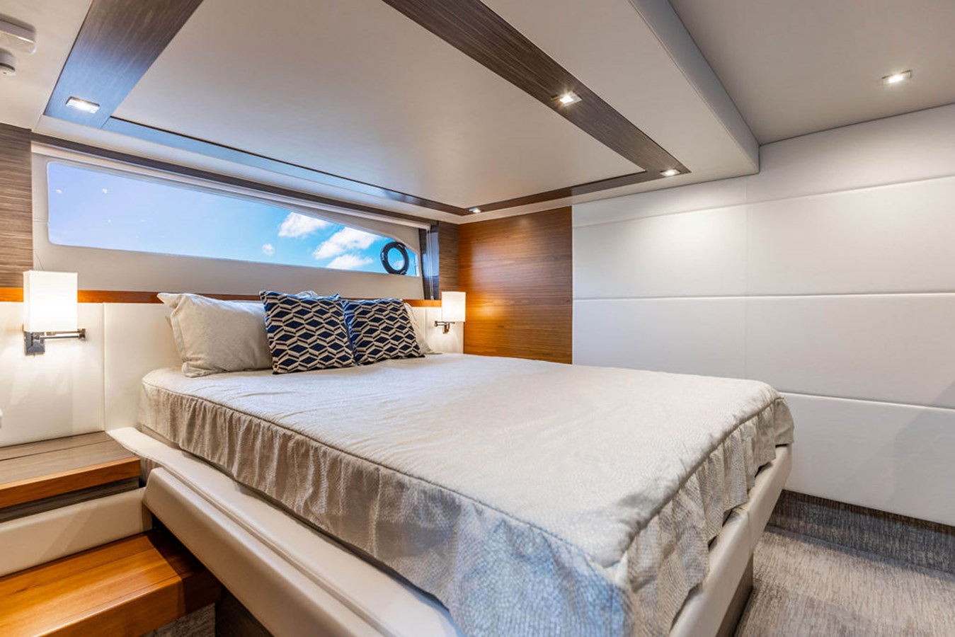 2020 TIARA YACHTS F53 Flybridge "IRISH LADY" - photo 3
