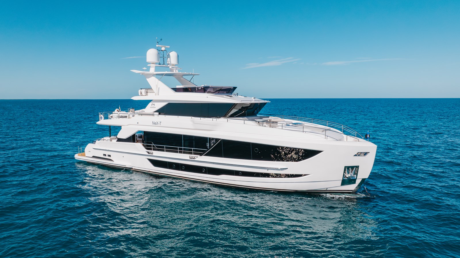 2021 HORIZON YACHTS FD92 Tri-Deck "NEX-T" - photo 1
