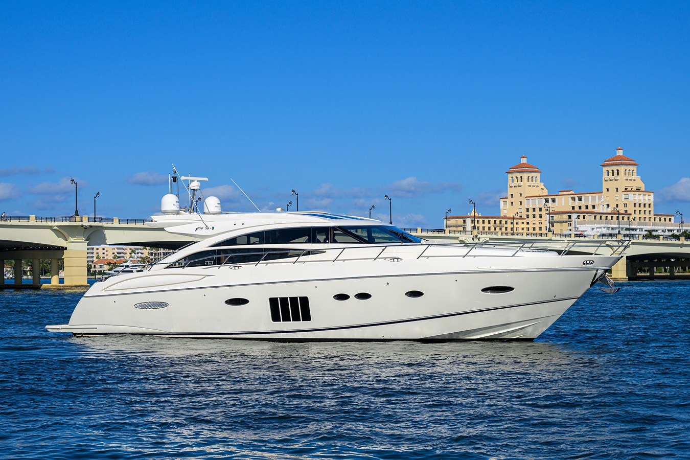 2012 PRINCESS YACHTS V72 Express Yacht "POLICY LIMITS" - photo 1