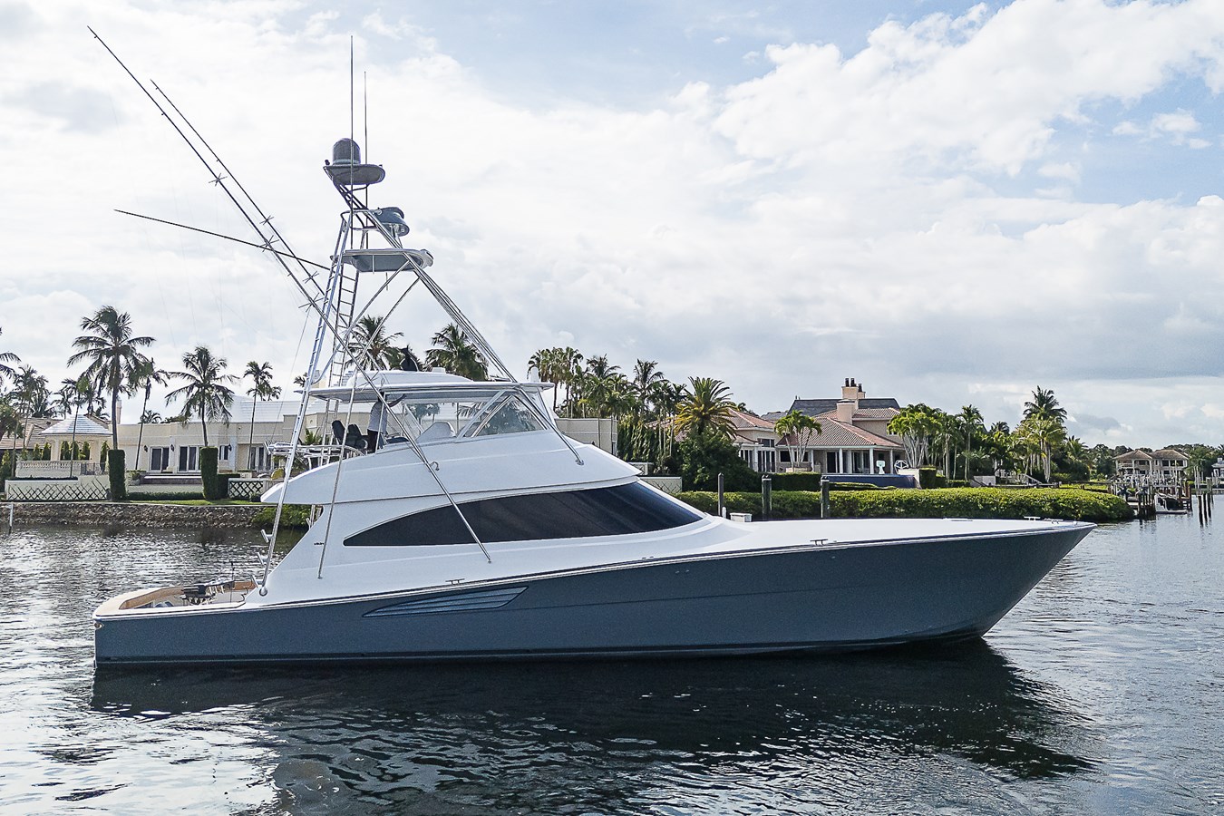2024 VIKING 72 Convertible "LADY SURFBUM" - photo 2