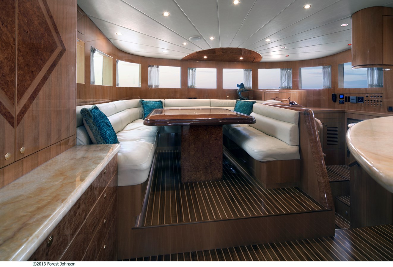 2027 JOHNSON FLYBRIDGE w/FLYBRIDGE FISHING COCKPIT "JOHNSON 83' FLYBRIDGE W/FISHING COCKPIT" - photo 3