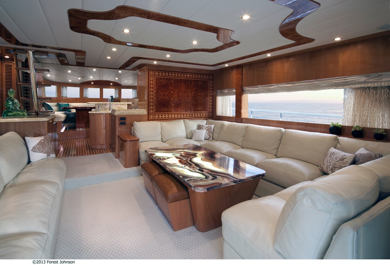 2027 JOHNSON FLYBRIDGE w/FISHING COCKPIT "JOHNSON 80' FLYBRIDGE W/FISHING COCKPIT" - photo 2