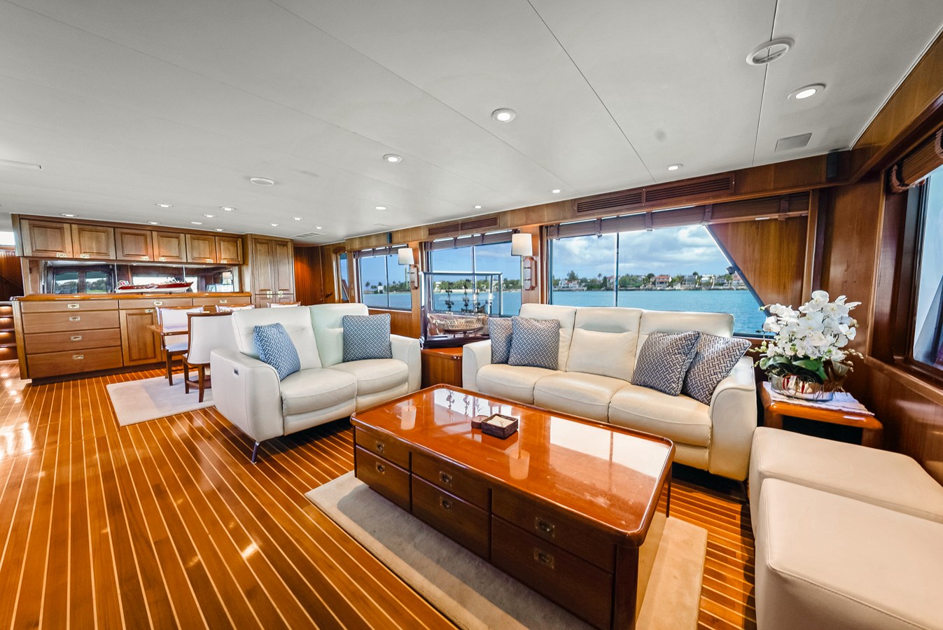 1986 WESTPORT/CHRISTENSEN Cockpit Motor Yacht "SERENITY" - photo 2
