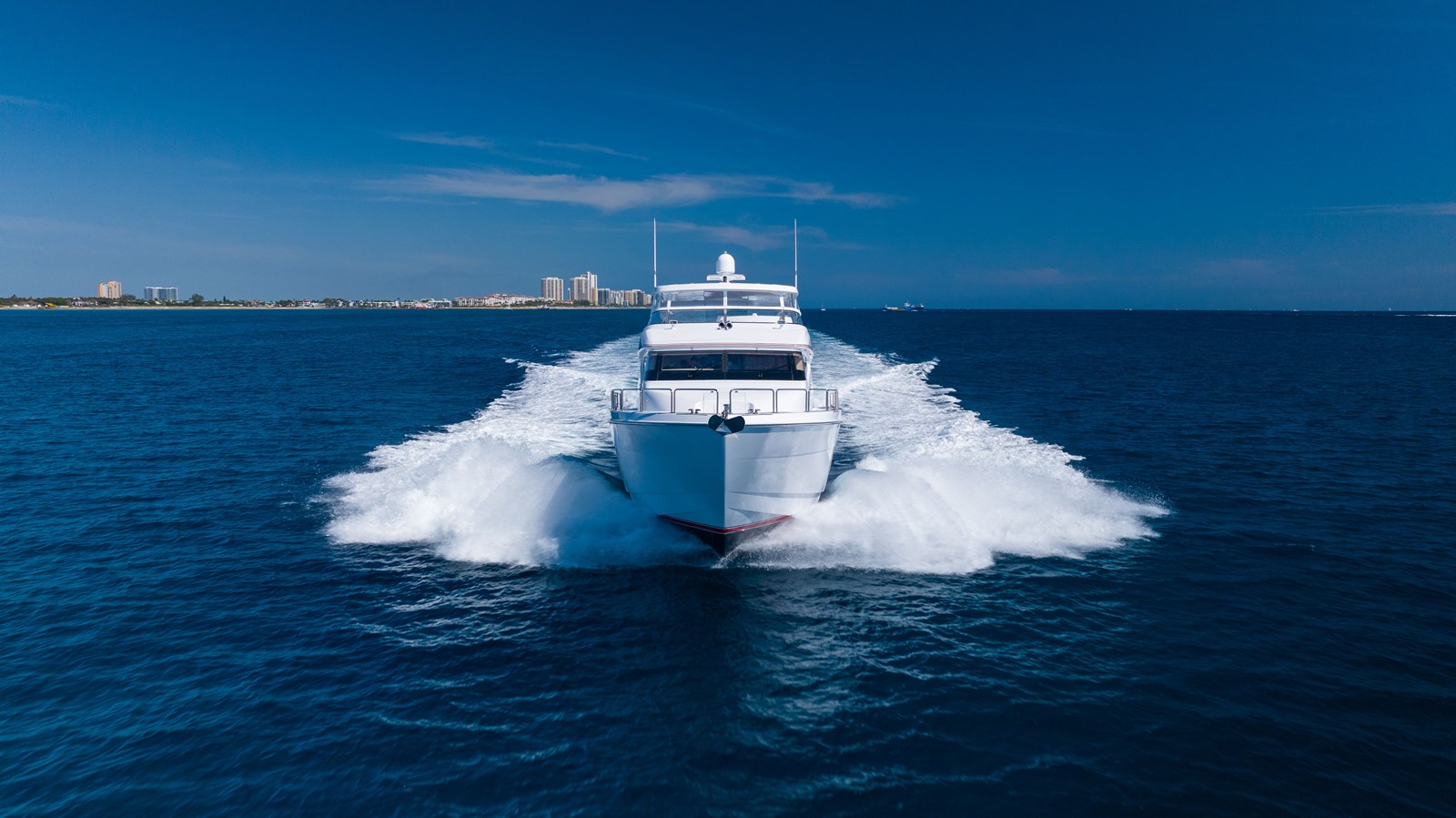 2005 HATTERAS 80 "OUTRAGEOUS" - photo 3