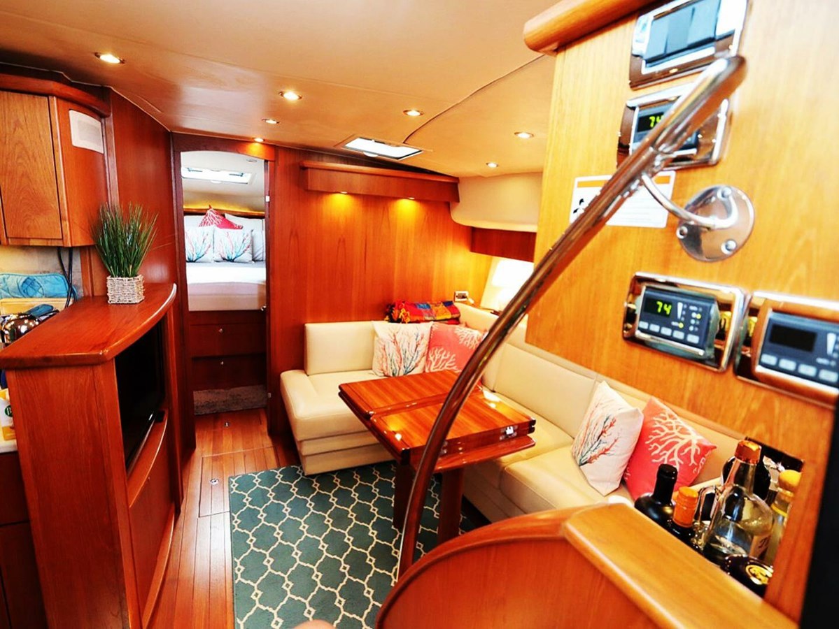 2009 TIARA YACHTS Sovran 4300 "2009 TIARA YACHTS SOVRAN 4300" - photo 3