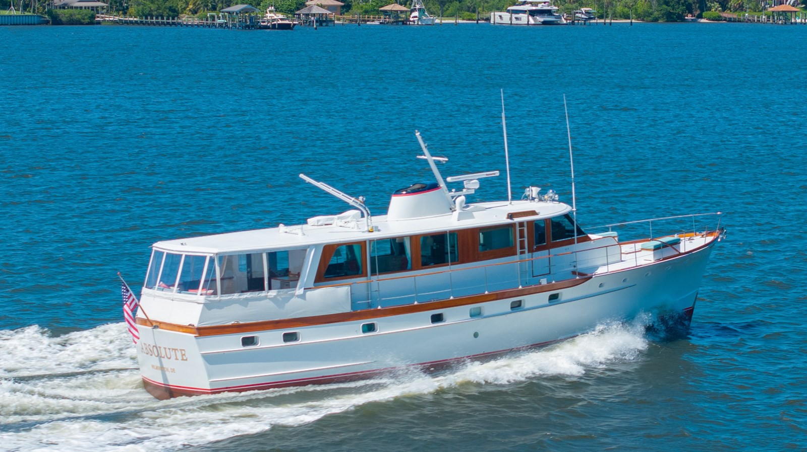 1970 TRUMPY Houseboat "ABSOLUTE" - photo 1