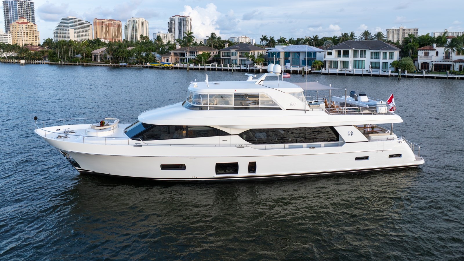 2020 OCEAN ALEXANDER 100 MY "IRIDESCENCE" - photo 3