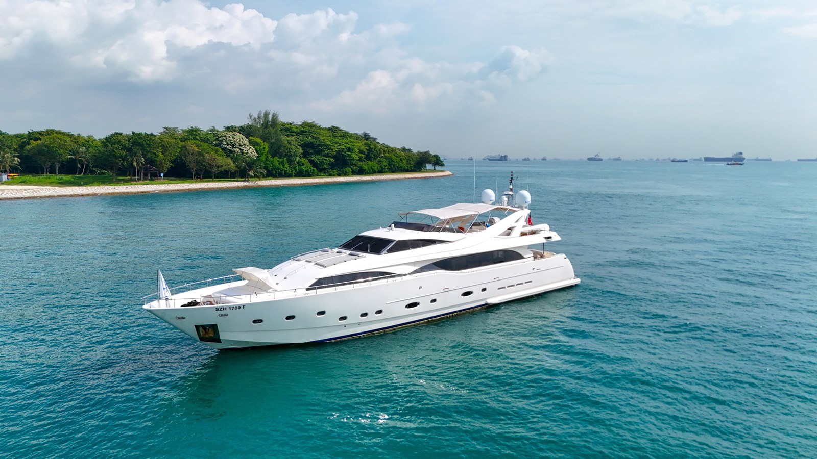 2005 FERRETTI CUSTOM LINE Custom Line 112 "CUSTOM LINE 112" - photo 3