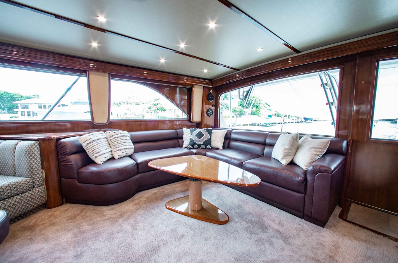 2006 VIKING 74 Convertible "CURIOUS GEORGE" - photo 3
