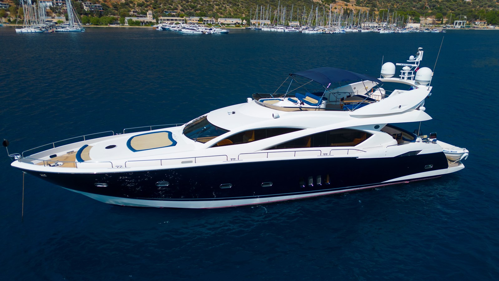 2004 SUNSEEKER Sunseeker 82 Yacht "BASYA NICOLI" - photo 1