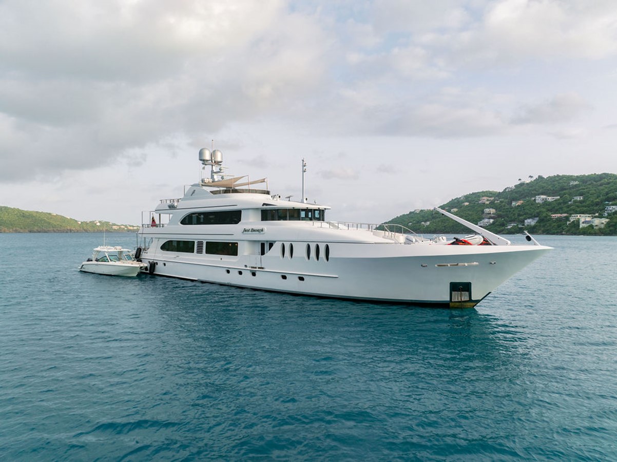 2012 ARES CUSTOM YACHTS Ares Marine Tri-Deck "JUST ENOUGH" - photo 1