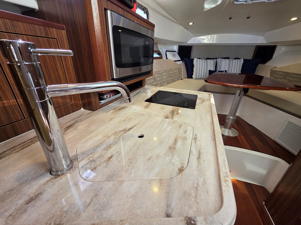 2023 PURSUIT BOATS OS 325 Offshore "PURSUIT OS 325 OFFSHORE" - photo 3