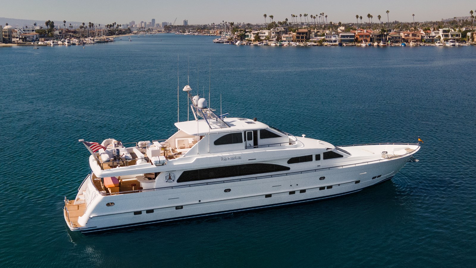2005 HORIZON MOTOR YACHTS Custom "REVERIE" - photo 2