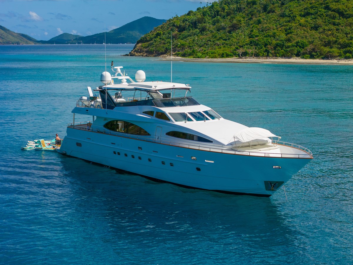 1996 AZIMUT YACHTS "CALAIS" - photo 2