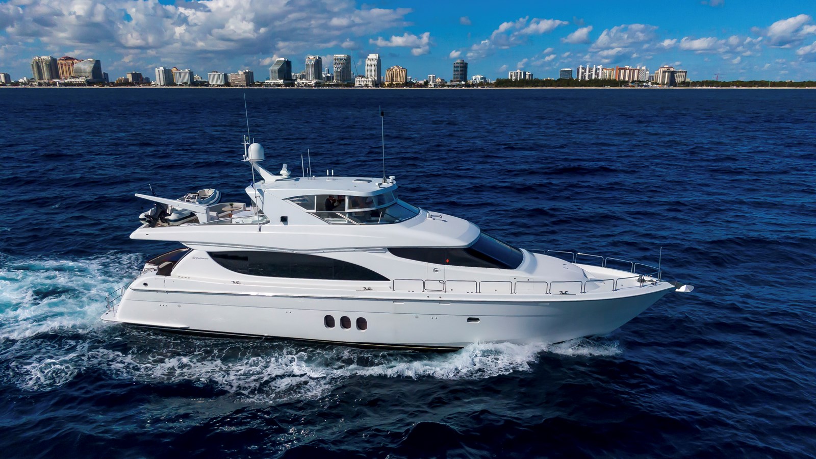 2007 HATTERAS 80 "GALLOPIN" - photo 2