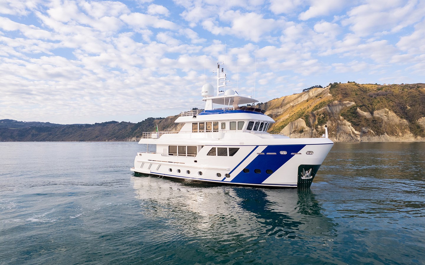 2024 CANTIERE DELLE MARCHE Darwin Class 86 "EMPIRE" - photo 3