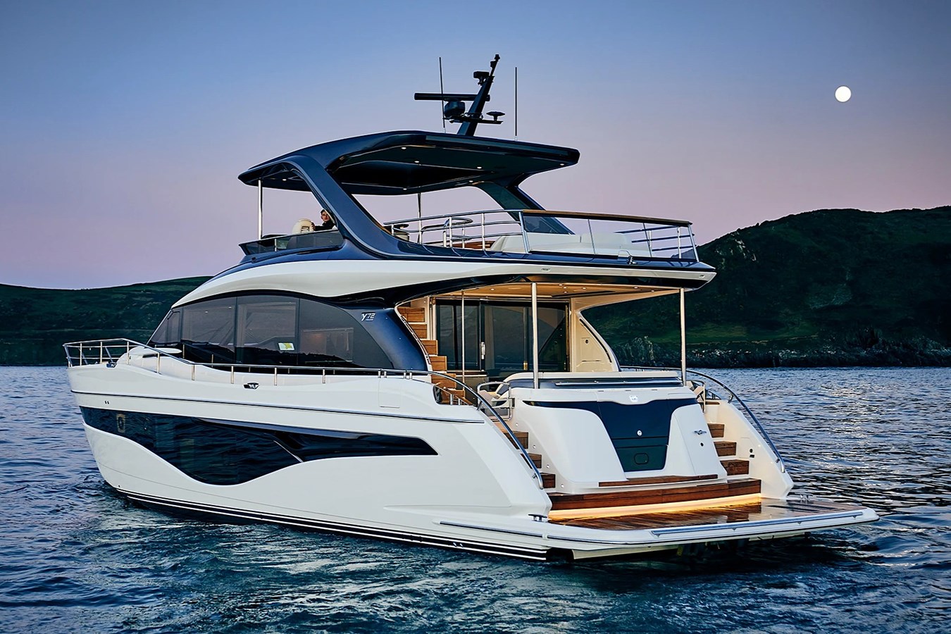 2025 PRINCESS YACHTS Princess Y72 "SOLOMON" - photo 2
