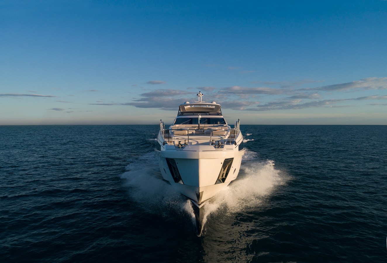 2020 AZIMUT YACHTS GRANDE 32 METRI "ONE & ONLY" - photo 3