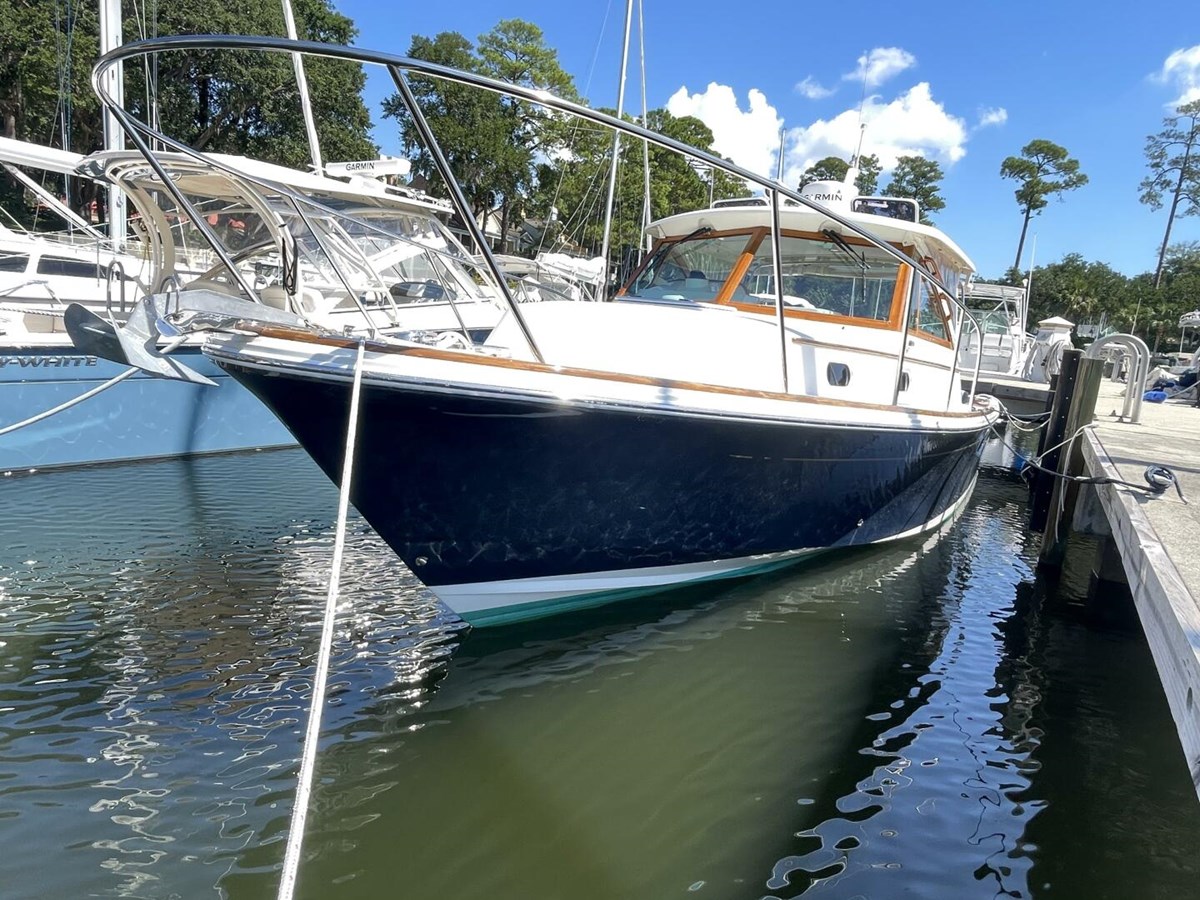 2017 HUNT YACHTS Surfhunter 29 "BEYOND THE SEA" - photo 3