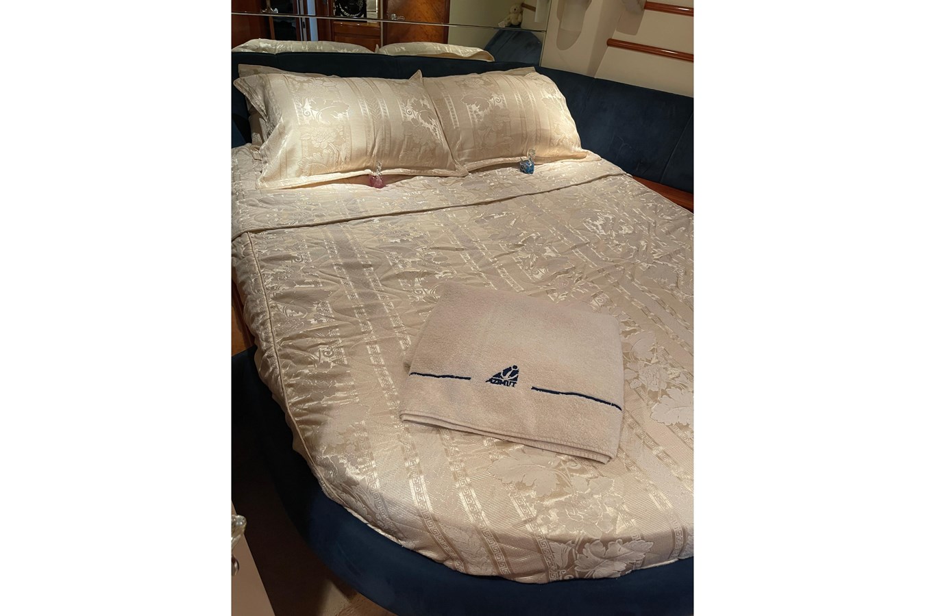 2000 AZIMUT YACHTS 46 Flybridge MY "OFFSHORE FLYER" - photo 3