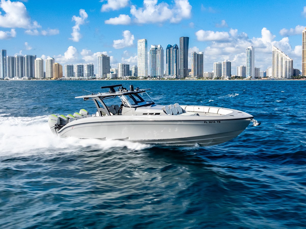 2022 MIDNIGHT EXPRESS POWERBOATS 43' Solstice "TRIGGER" - photo 2