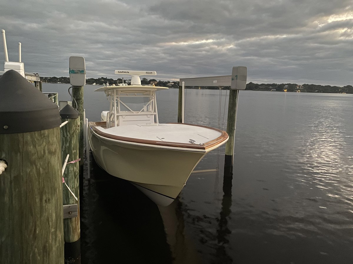 2009 BONADEO BOATWORKS 34 Cuddy "DASHER" - photo 2