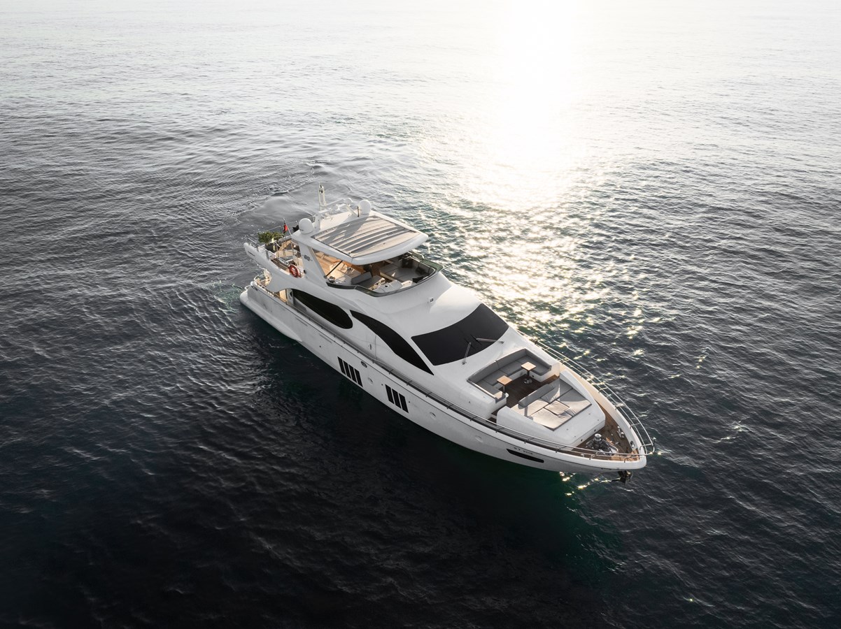 2013 AZIMUT YACHTS Azimut 88 "SATISFACTION" - photo 3