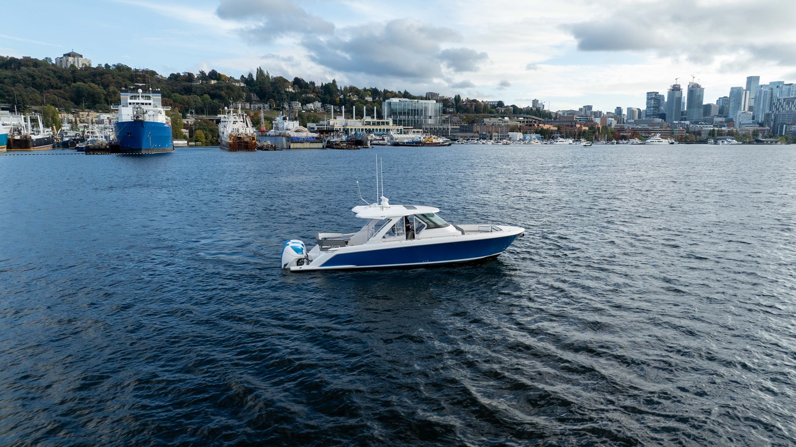 2020 TIARA YACHTS "FLUEID DRIVE" - photo 2