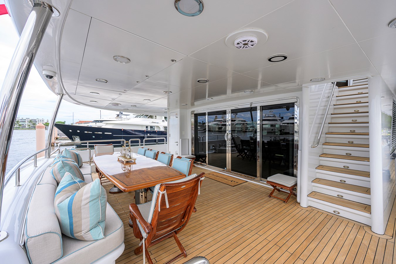 2003 CHEOY LEE Tri-Deck "CHARLOTTE ANN" - photo 3