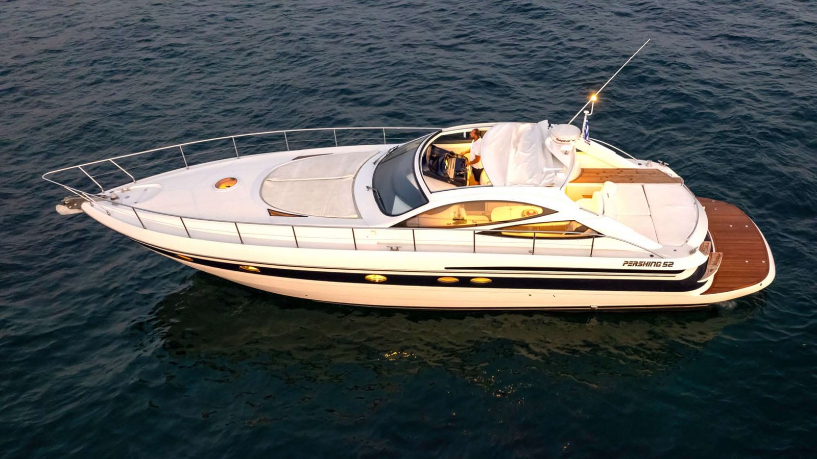 2002 PERSHING 52 HT "MIRA" - photo 3
