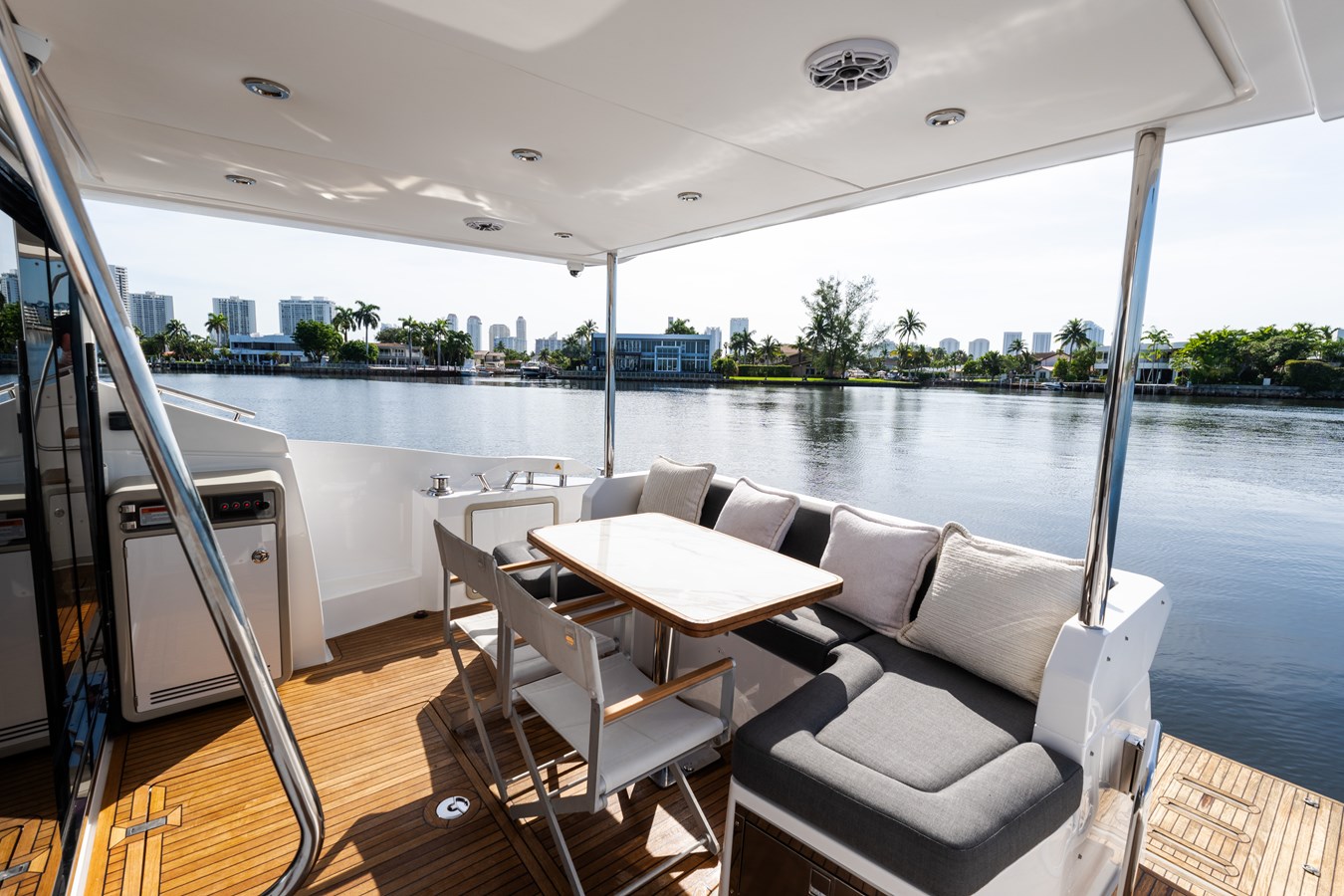 2023 AZIMUT YACHTS 50 FLY "ANDROMEDA" - photo 2