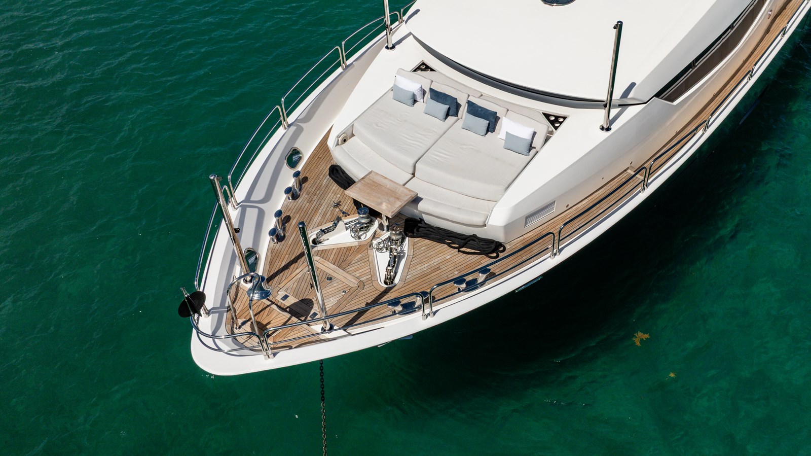 2011 SUNSEEKER 34 Meter Yacht "PRECIOSO" - photo 3